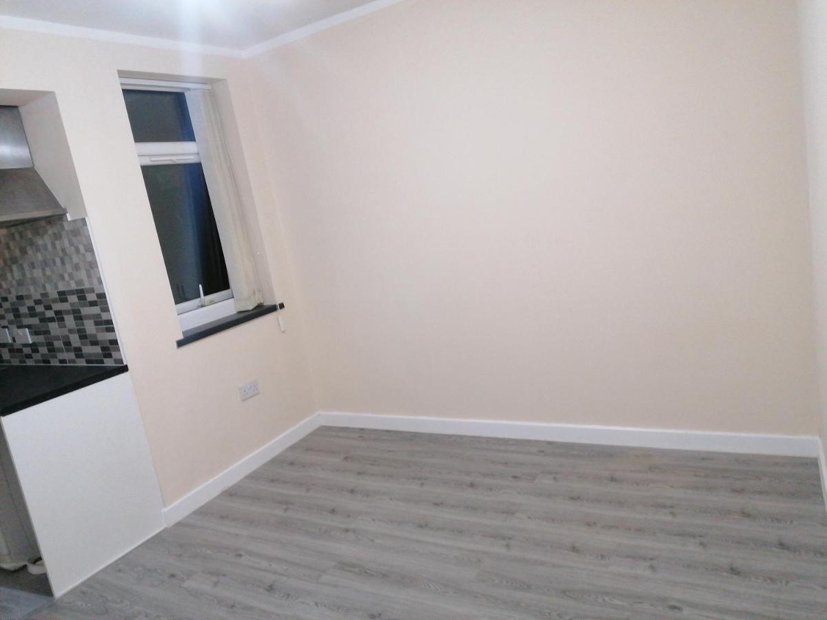 Self-Contained Studio Flat Bathrooms Kitchens Upgrade Locations To City Centre 15 Minutes Walking Distance Nottingham Universities Queen Hospitals City Hospitals Экстерьер фото
