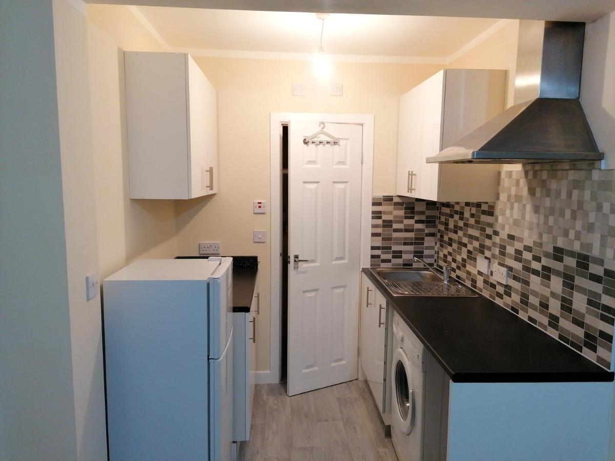Self-Contained Studio Flat Bathrooms Kitchens Upgrade Locations To City Centre 15 Minutes Walking Distance Nottingham Universities Queen Hospitals City Hospitals Экстерьер фото