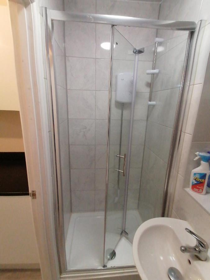 Self-Contained Studio Flat Bathrooms Kitchens Upgrade Locations To City Centre 15 Minutes Walking Distance Nottingham Universities Queen Hospitals City Hospitals Экстерьер фото